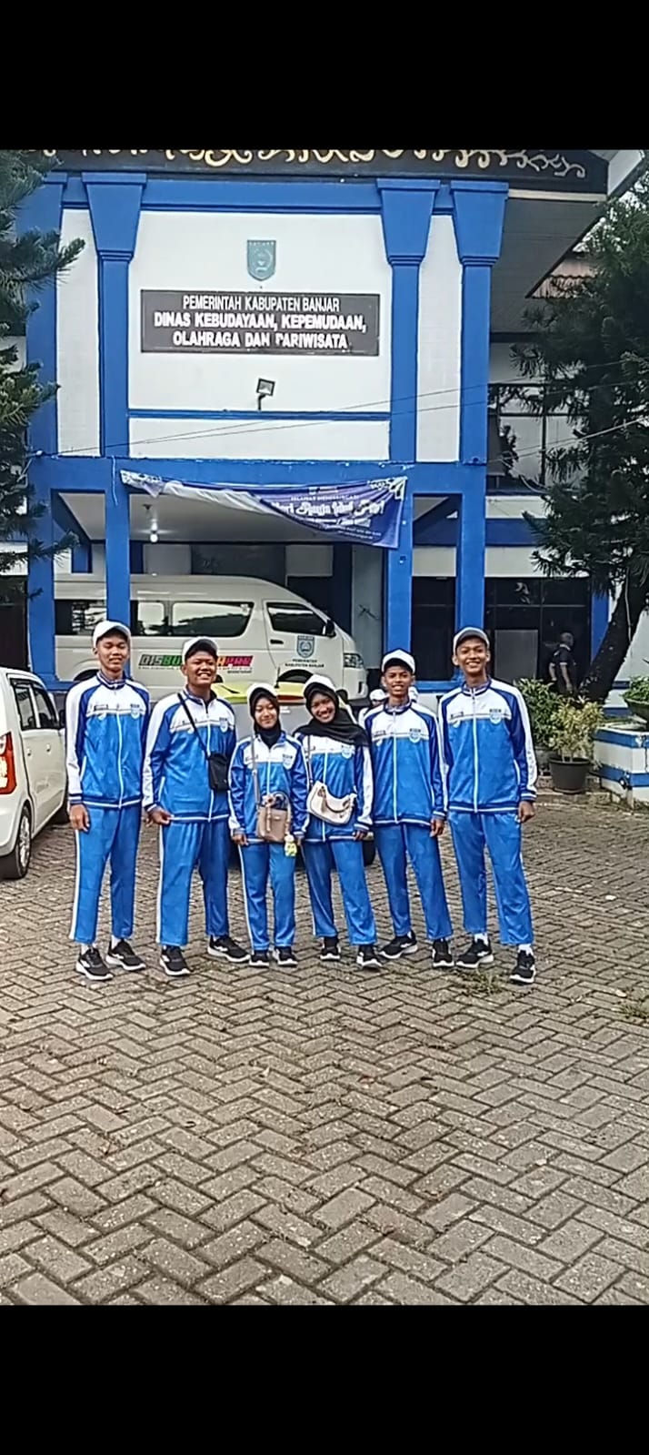 Pambakal Gunung Ulin Beri Motivasi dan Bantuan untuk Atlet Voli Pelajar POPDA 2026